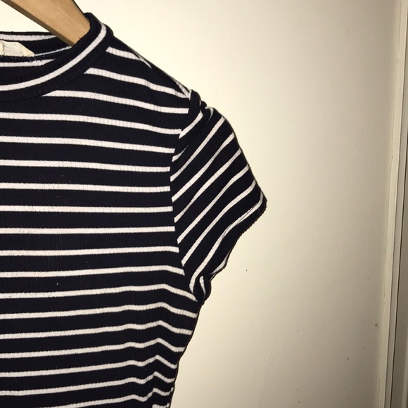 ⭐️ Striped crop tops ⭐️ - Picture 2 of 2